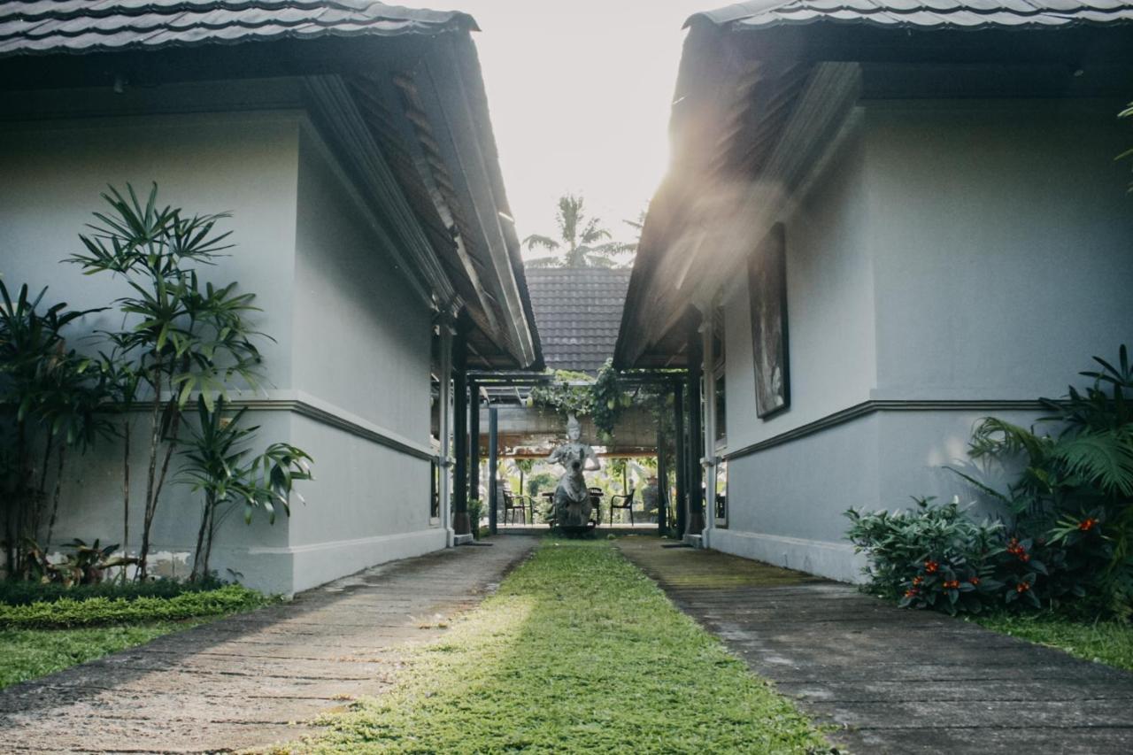 Puri Lotus Otel Ubud Dış mekan fotoğraf
